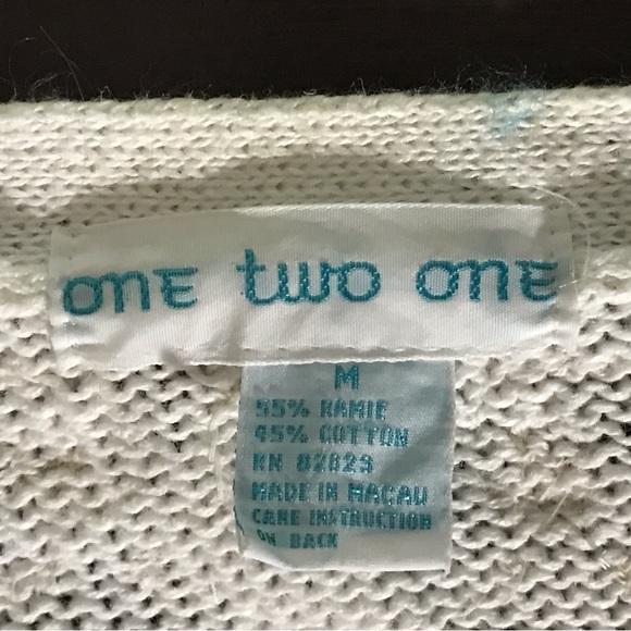 Women’s white sweater by One Two One…size medium - Picture 2 of 4